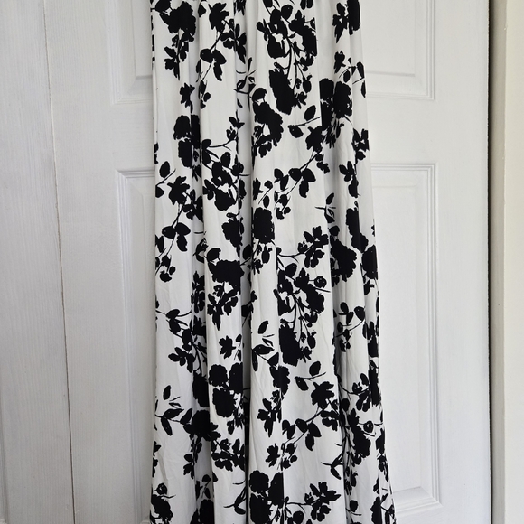 Robert Louis Black and White A-Line Maxi Skirt - Picture 6 of 10